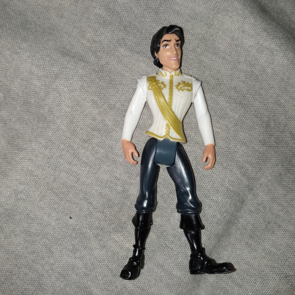 Disney "Tangled" Flynn Rider toy cake topper